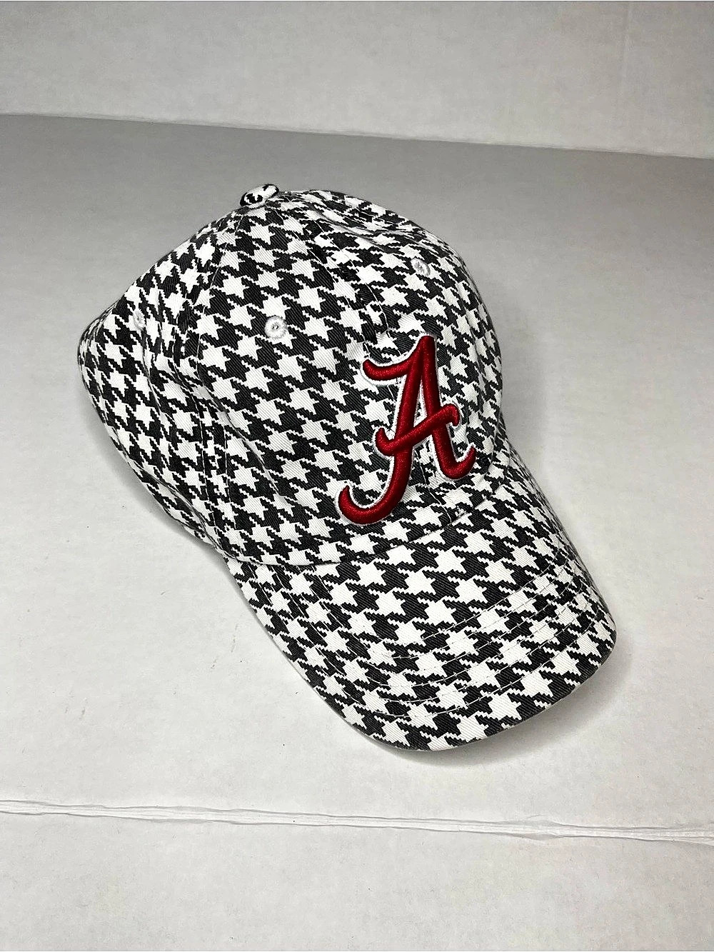 Top of the World Alabama Crimson Tide Houndstooth Adjustable Hat Black & White